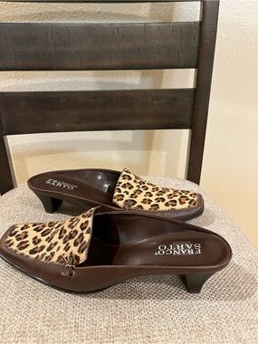 Franco Sarto kitten heel mules. Leather & leopard print calf hair. Brown. 8